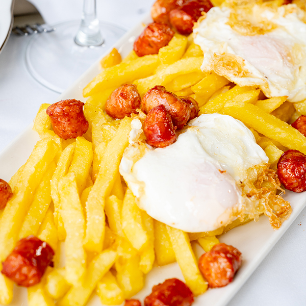 Huevos Rotos con Chistorra